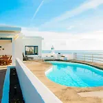 Fedora Villa